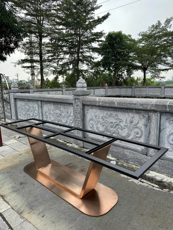 Chân bàn ăn theo yêu cầu